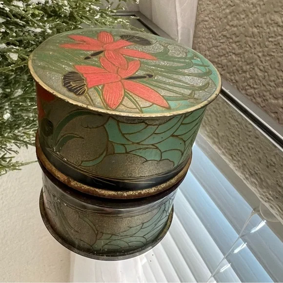 🌺 Set of 2 Antique French Art Deco Powder Boxes Perfume Made in France - Picture 10 of 11